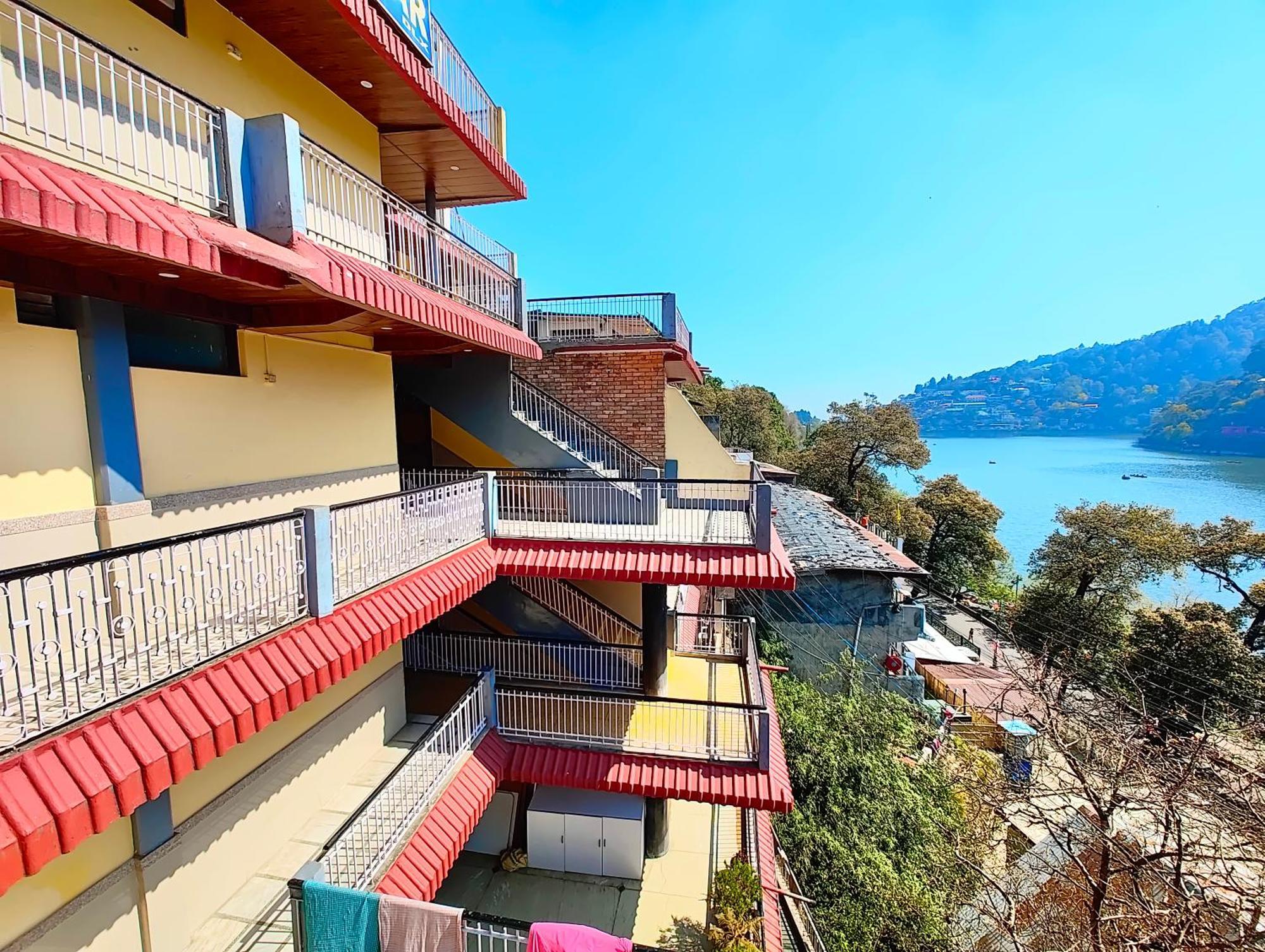 Hotel Shalimar The Mall Road Nainital Bagian luar foto