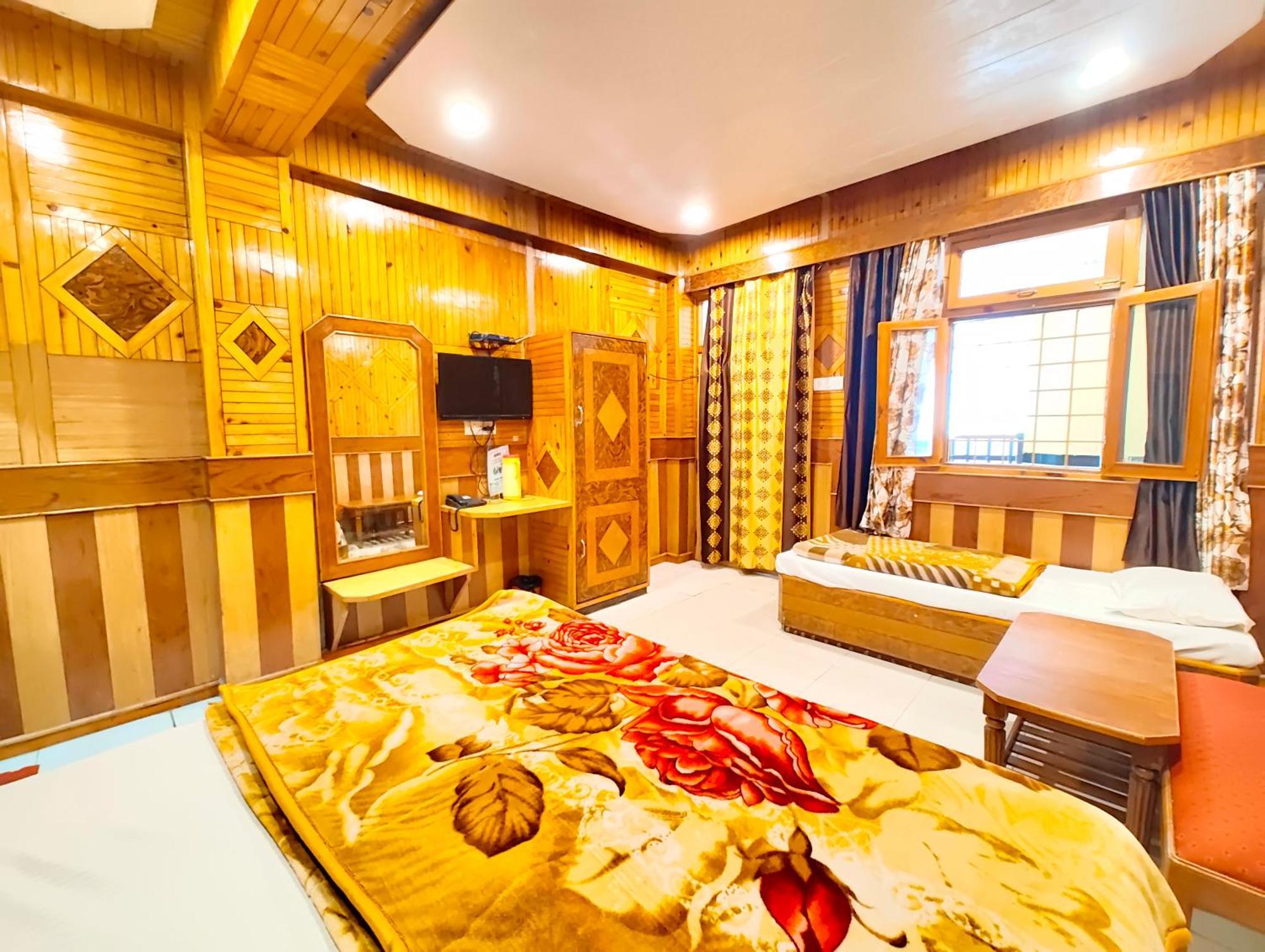 Hotel Shalimar The Mall Road Nainital Bagian luar foto
