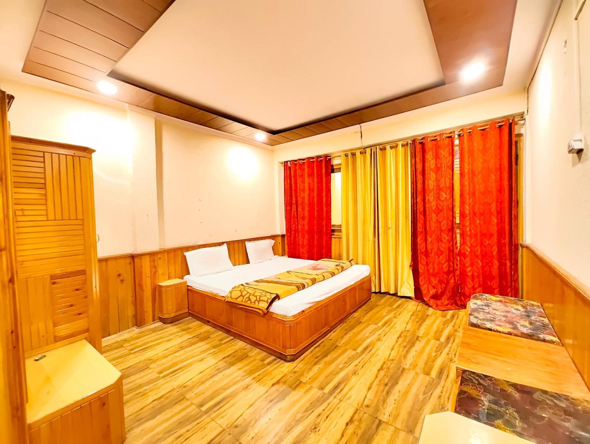 Hotel Shalimar The Mall Road Nainital Bagian luar foto